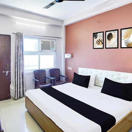 Super Hotel O Blw Kakarmatta Near Banaras Junction Варанаси Екстериор снимка