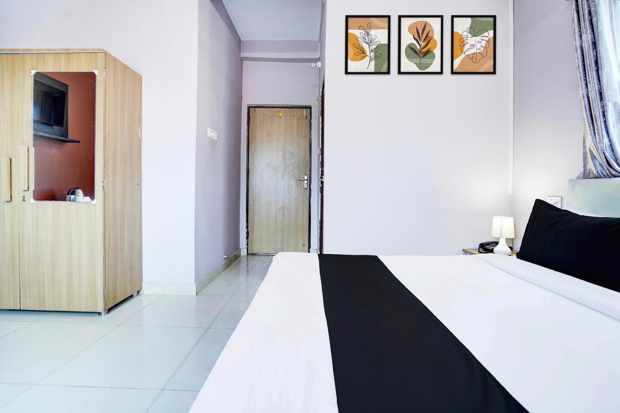 Super Hotel O Blw Kakarmatta Near Banaras Junction Варанаси Екстериор снимка